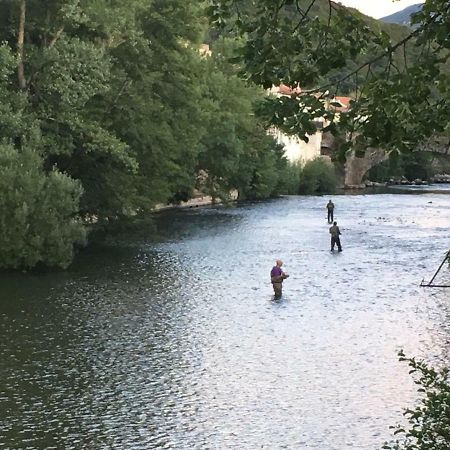 Entre L'Eglise Et La Place Villa Quillan Dış mekan fotoğraf