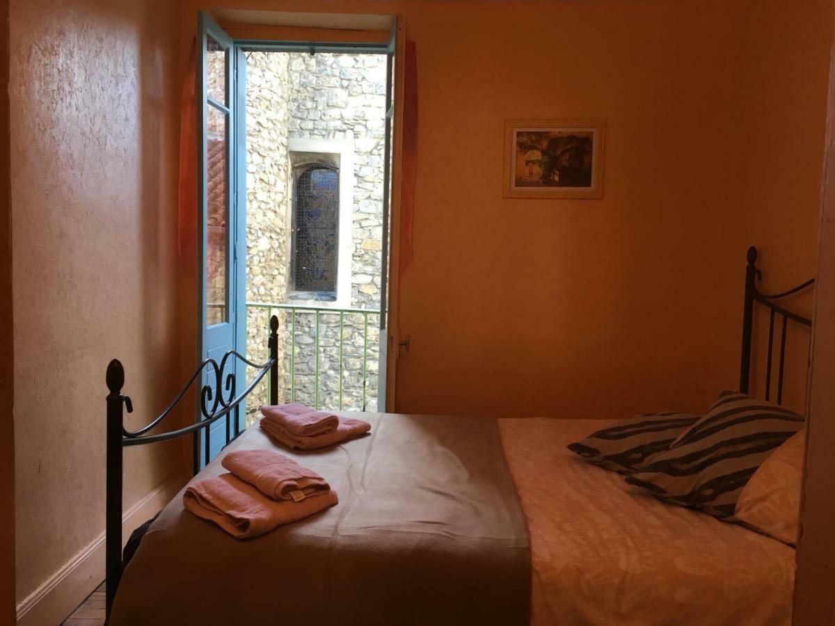 Entre L'Eglise Et La Place Villa Quillan Dış mekan fotoğraf